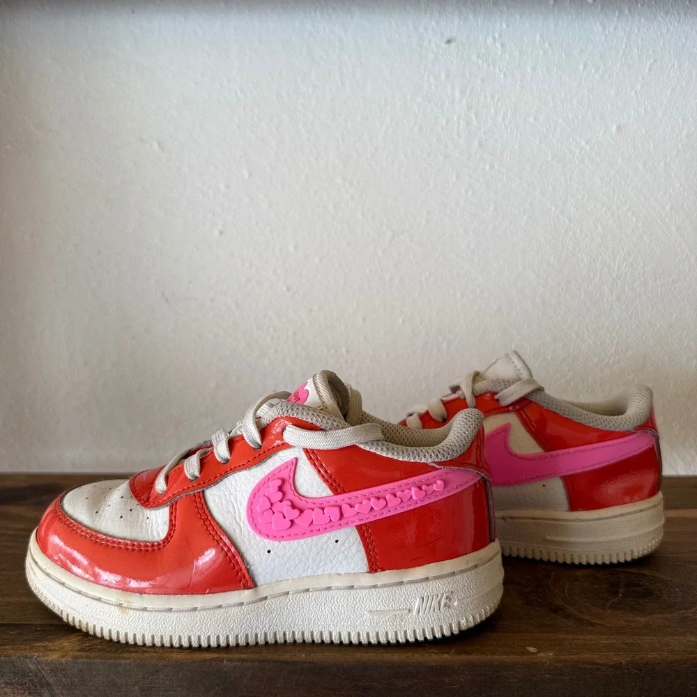 Nike Air Force 1 LV8 1 Valentines Day Kids Sneakers Pink Red FD1033-600 Size 10C